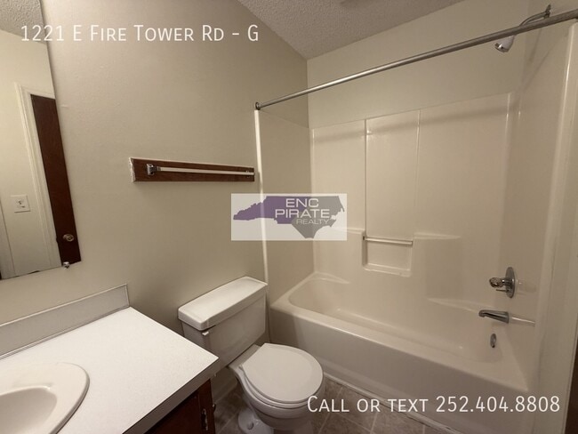 Building Photo - 1221 E Fire Tower Rd