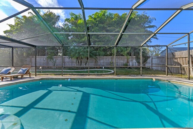 Building Photo - 11312 112th St N