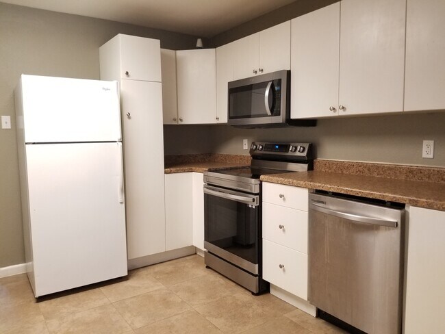 Building Photo - 620 S Rogers Rd