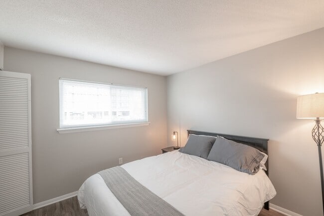 Interior Photo - 901 South Apartments