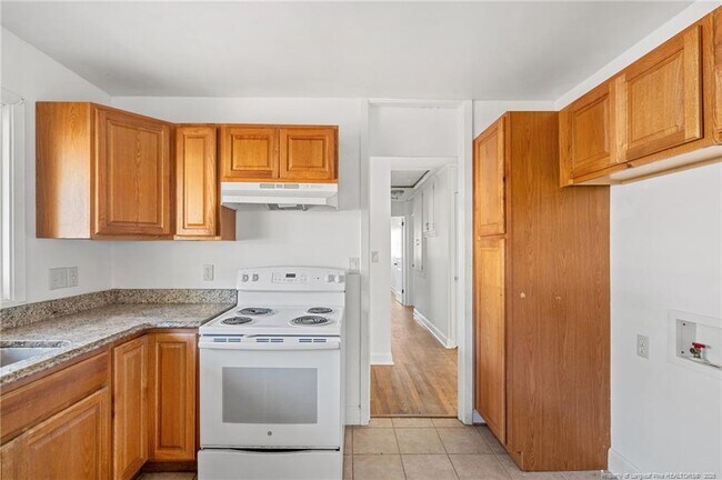 Building Photo - 1805 Catawba St