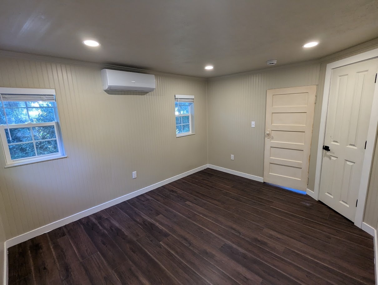 Bedroom - 1402 E 44th St