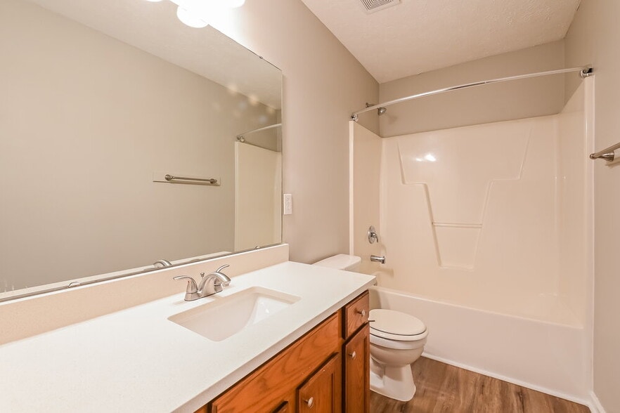 Building Photo - 3000 Basswood Dr
