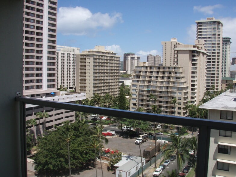 Building Photo - 445 Seaside Ave