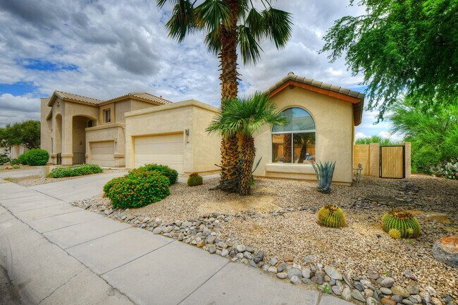 Building Photo - 11979 N Labyrinth Dr