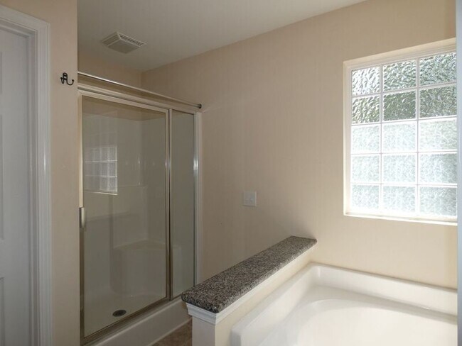 Building Photo - 5061 Carley Ct