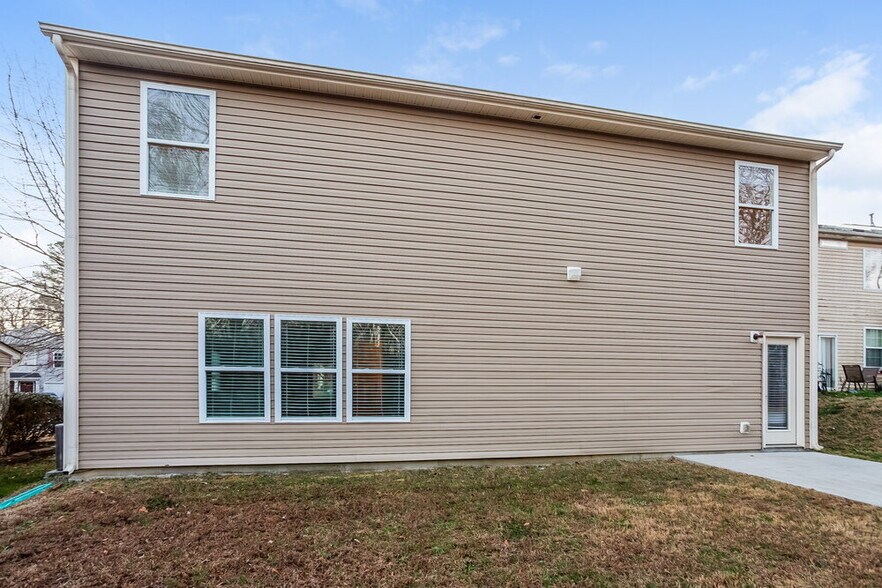 Building Photo - 4315 Houldsworth Dr