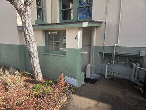 Building Photo - Move in Special: $300.00 Off First Month's Rent