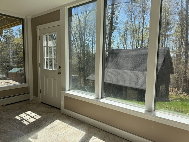 Building Photo - 4-Bedroom 3-Bath House in Quechee