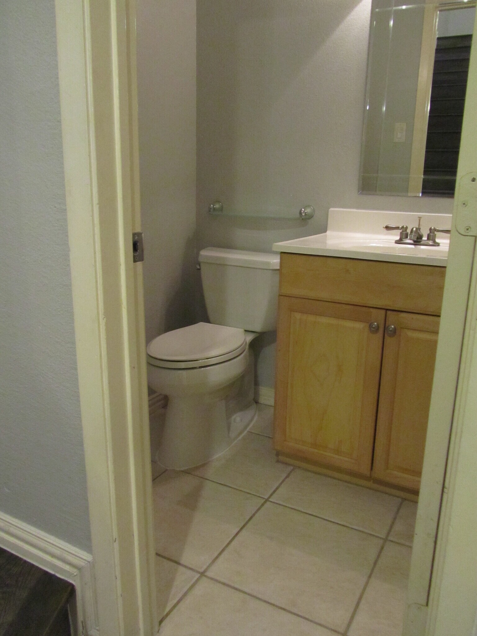 half bath - 239 W Peach St