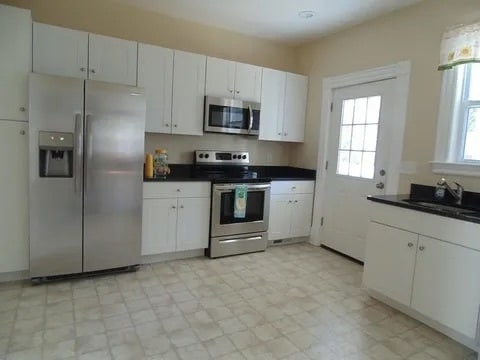 Building Photo - 75 Franklin St