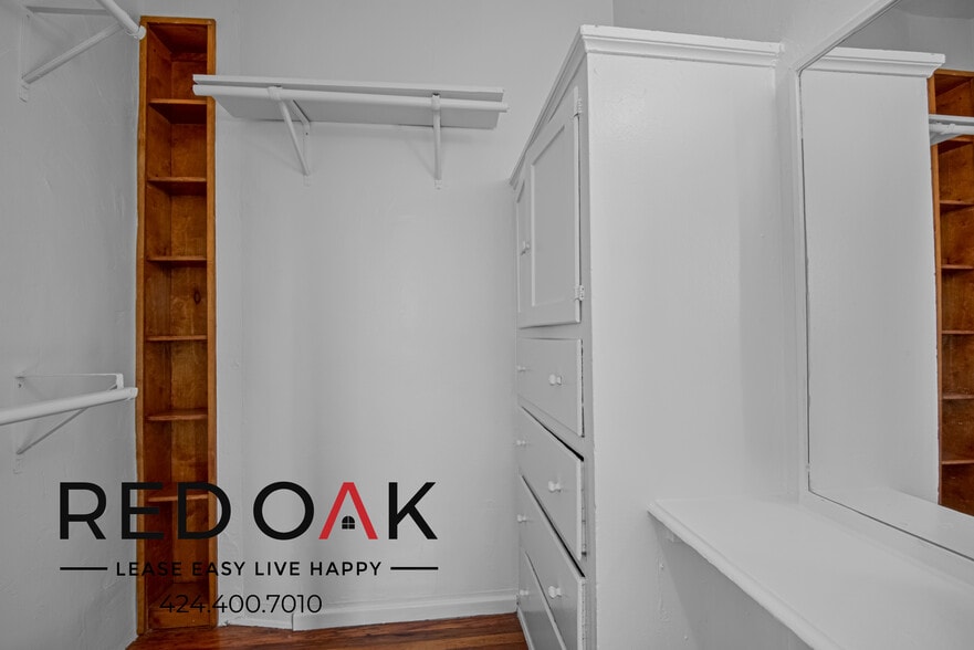 Building Photo - 660 Cochran Ave