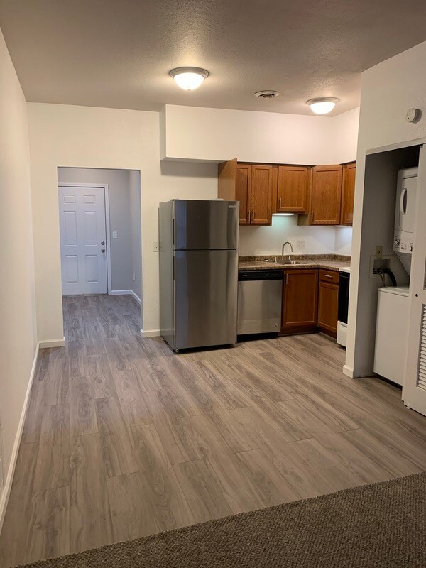 Building Photo - 110 W 3rd St