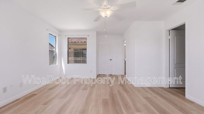 Building Photo - 1087 Waterfall Way