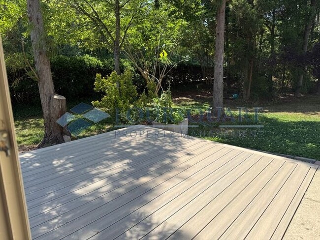 Building Photo - Spacious Ranch-Style Smart Home with Bonus Room, Sunroom , Electricity Included ! - & 2-Car Garag...