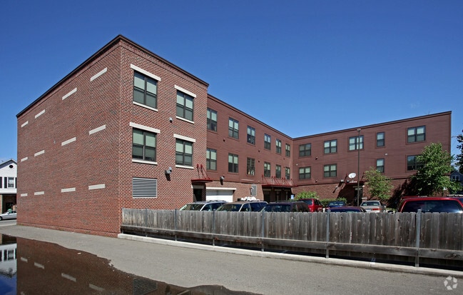 Primary Photo - Winnipeg Apartments