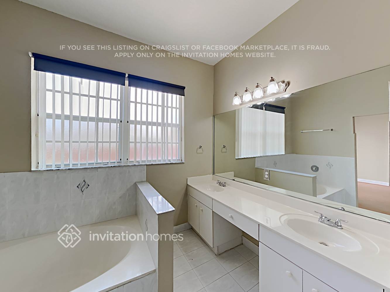 Building Photo - 8840 NW 147th Ln