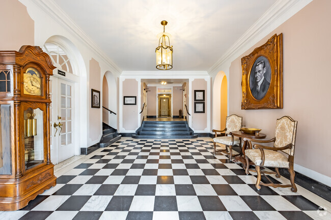 Lobby - Massee Apartments