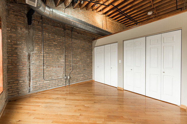 Building Photo - 7509 Madison St