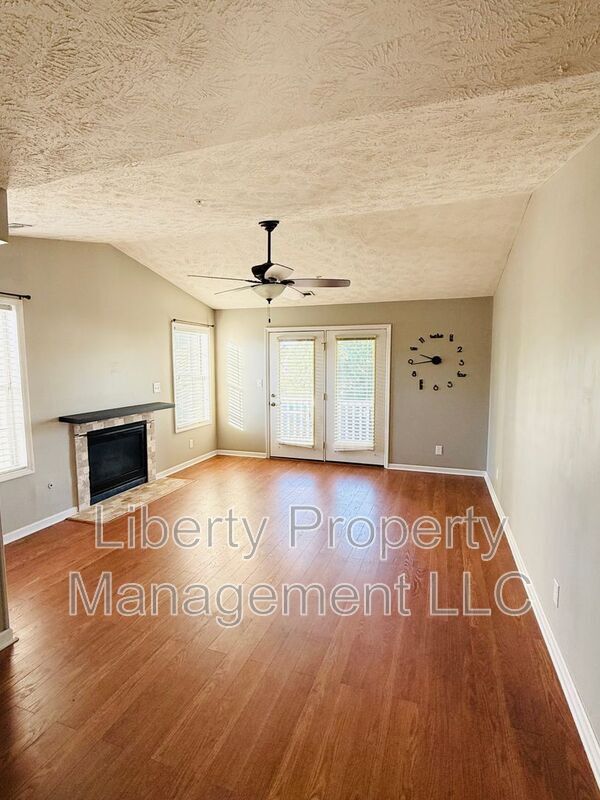 Building Photo - 274 Waterdown Dr