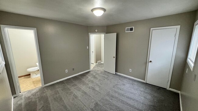Building Photo - 4748 Scottsdale Ave