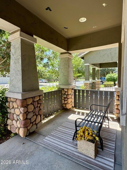 Building Photo - 3056 E Appaloosa Rd