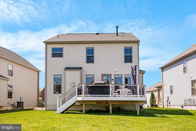 Building Photo - 42526 Oxford Forest Cir