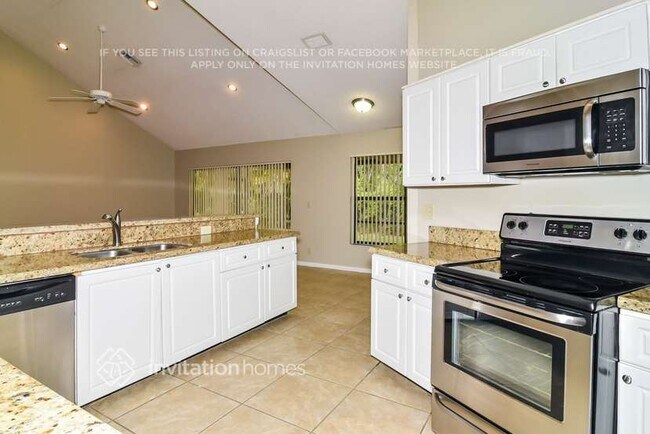 Building Photo - 5215 NW 51st Ct