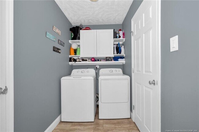 Building Photo - 674 Copper Creek Dr