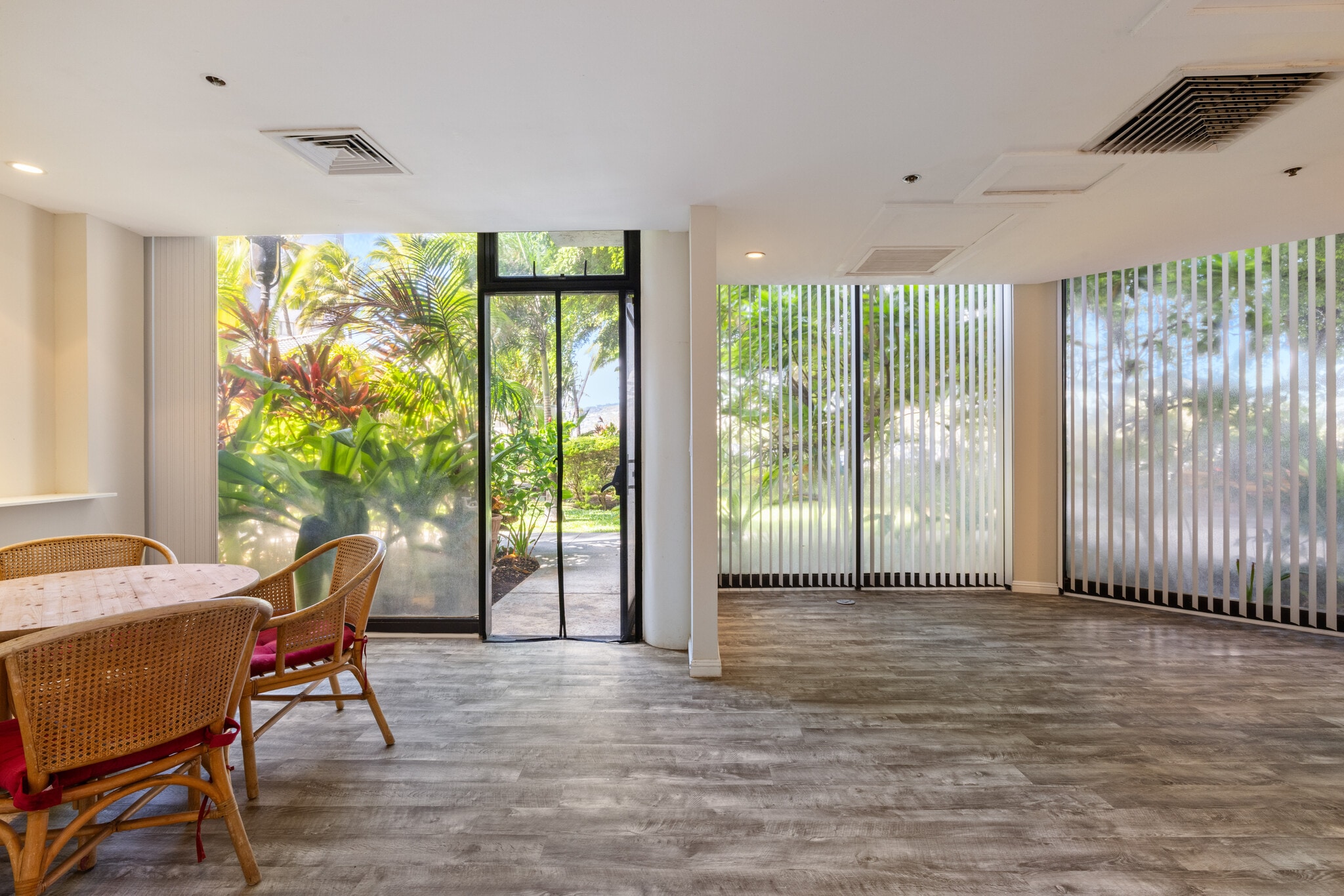 Building Photo - 300 Wai Nani Way