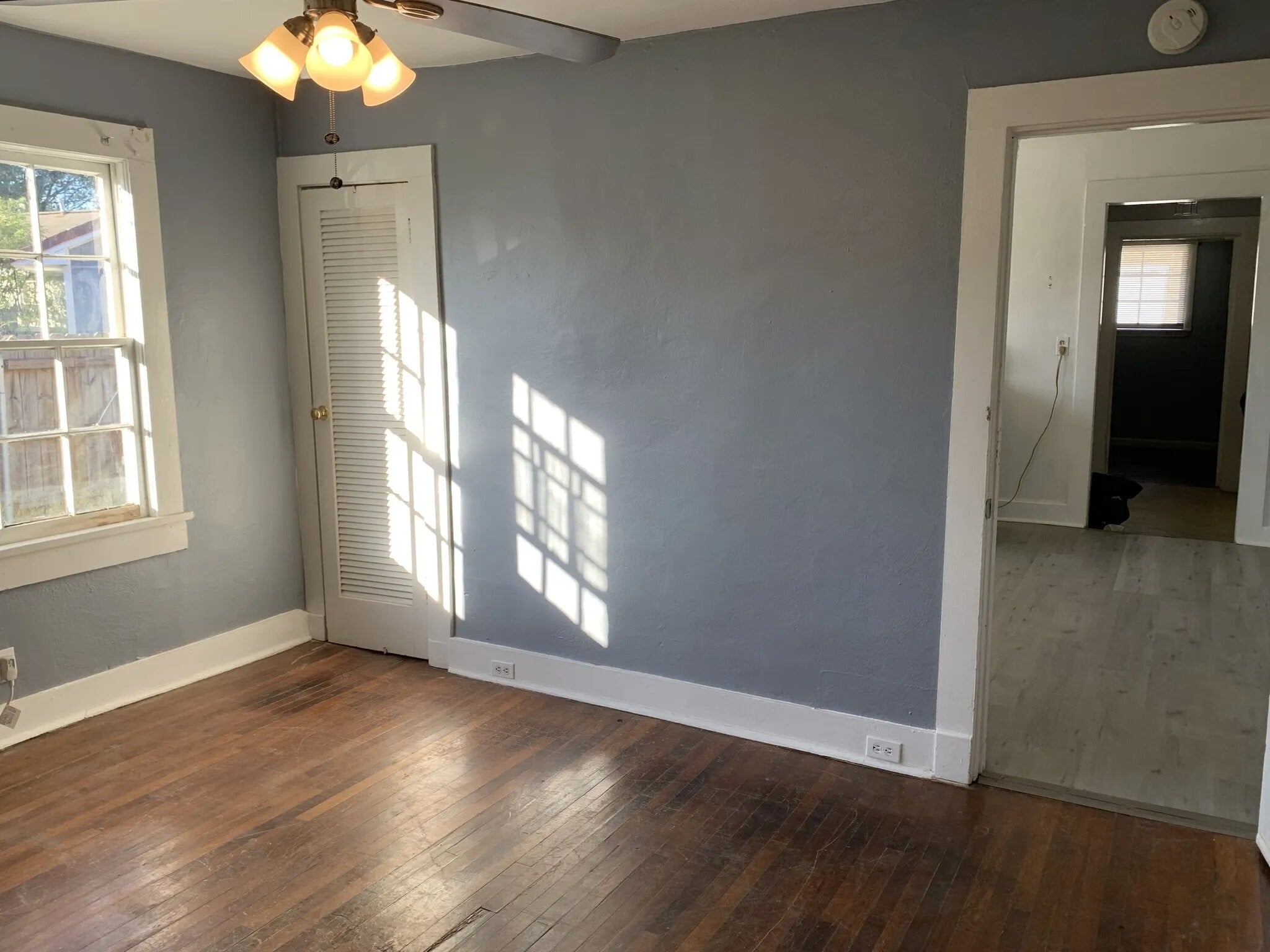 Building Photo - 451 Oak Ave