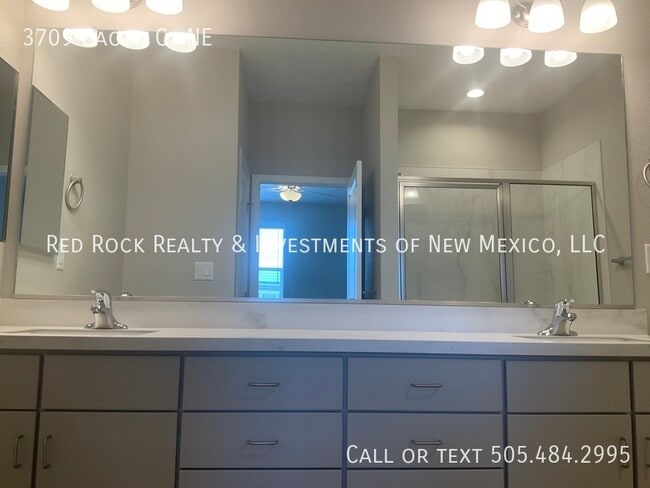 Building Photo - 3709 Cacto Ct