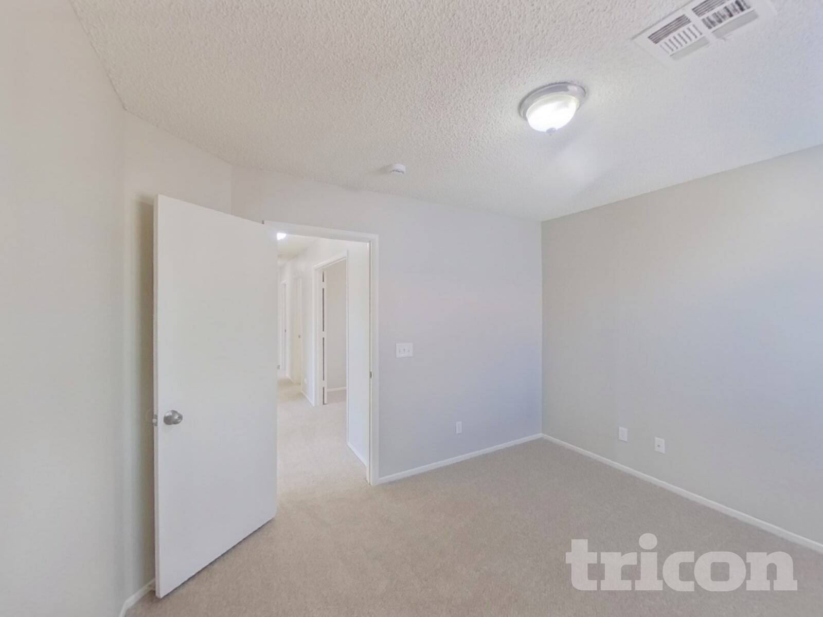 Building Photo - 1446 Lodgepole Dr