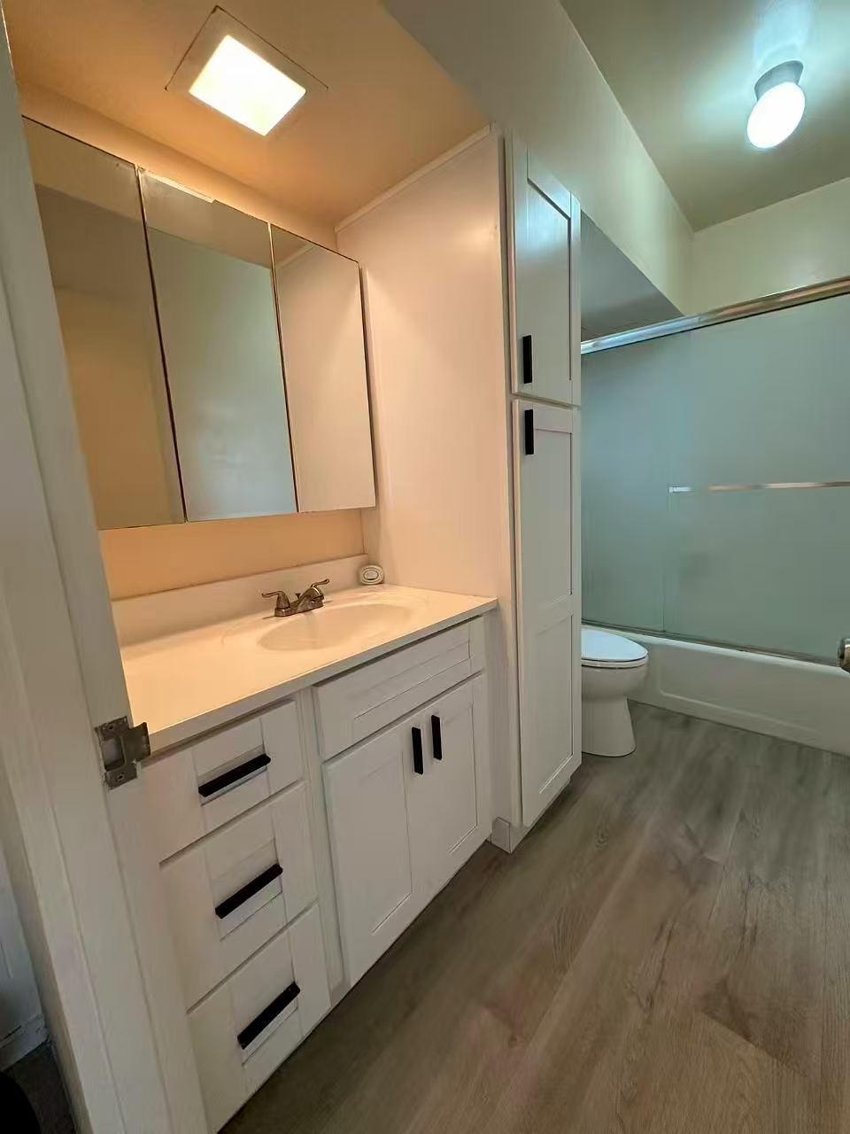 Building Photo - 1545 Nehoa St