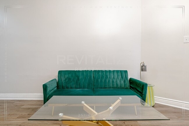 Building Photo - 163 State St