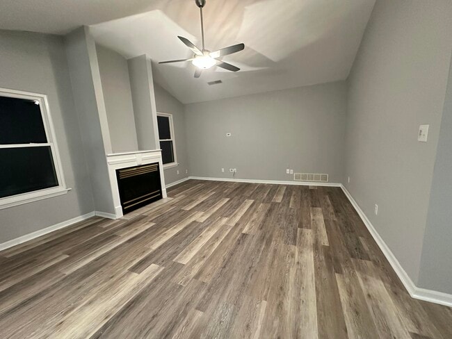 Building Photo - 4600 Wren Wood Dr