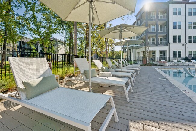 Building Photo - 4670 Merchants Park Cir