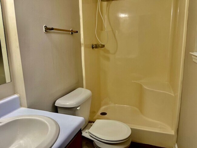 Building Photo - Conifer Ring #62 A&amp;B