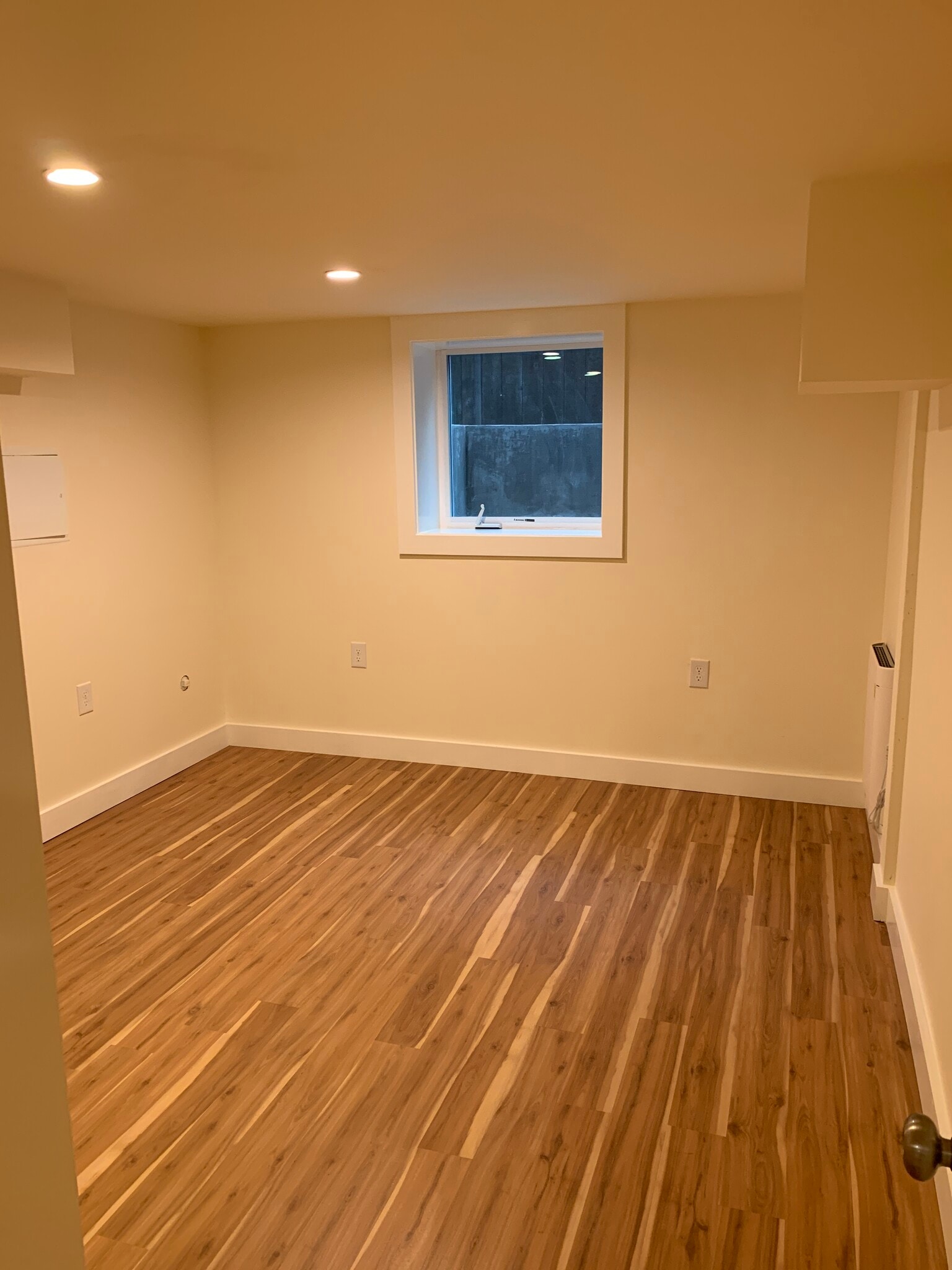 Building Photo - 6028 NE 24th Ave