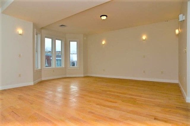 Building Photo - 48 Dudley St