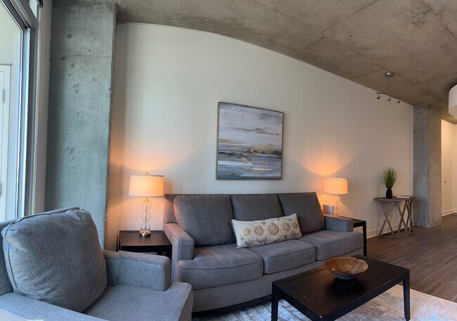 Primary Photo - 300 S Church St