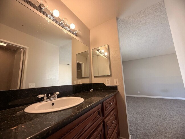 Building Photo - 15366 Black Shadow Dr