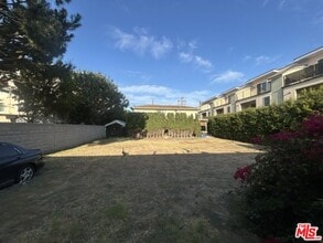 Building Photo - 11835 Grevillea Ave
