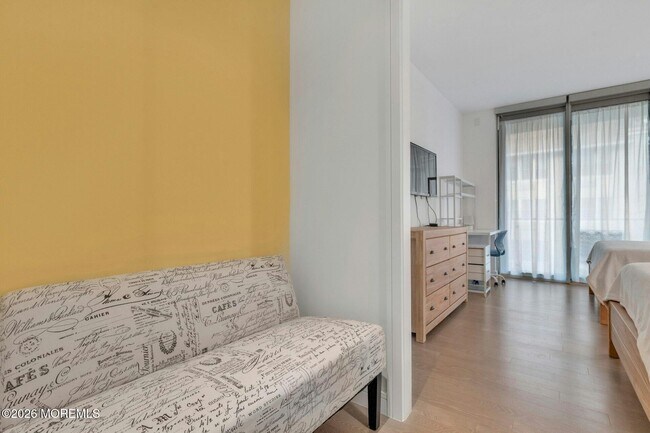 Building Photo - 30 Melrose Terrace