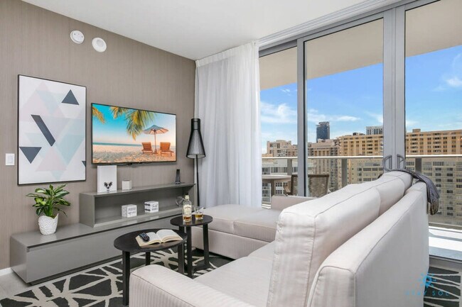 Building Photo - 4010 S Ocean Dr