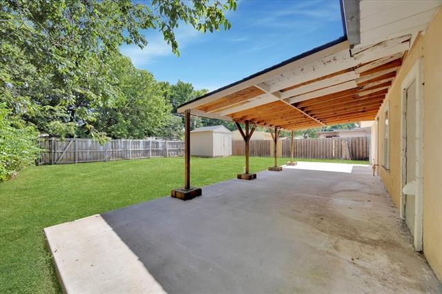 Building Photo - 2509 Avenel Dr