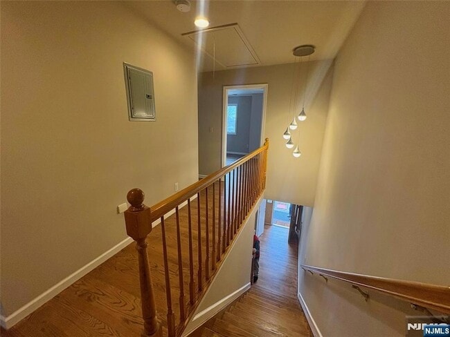 Building Photo - 32 Orchard St