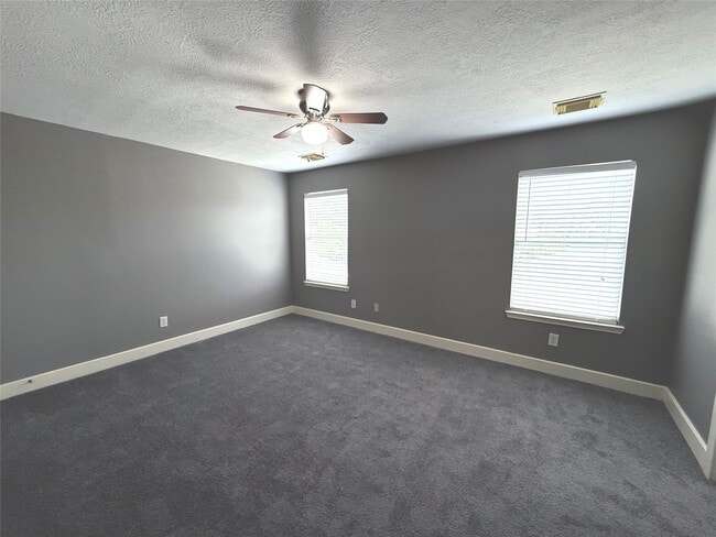 Building Photo - 10027 Farrell Dr