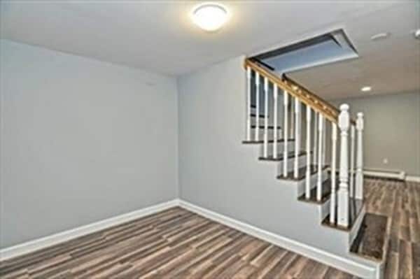 Building Photo - 16 Oak Hill Rd