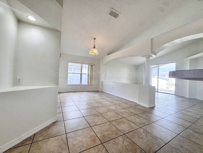 Building Photo - 4521 Declaration Dr